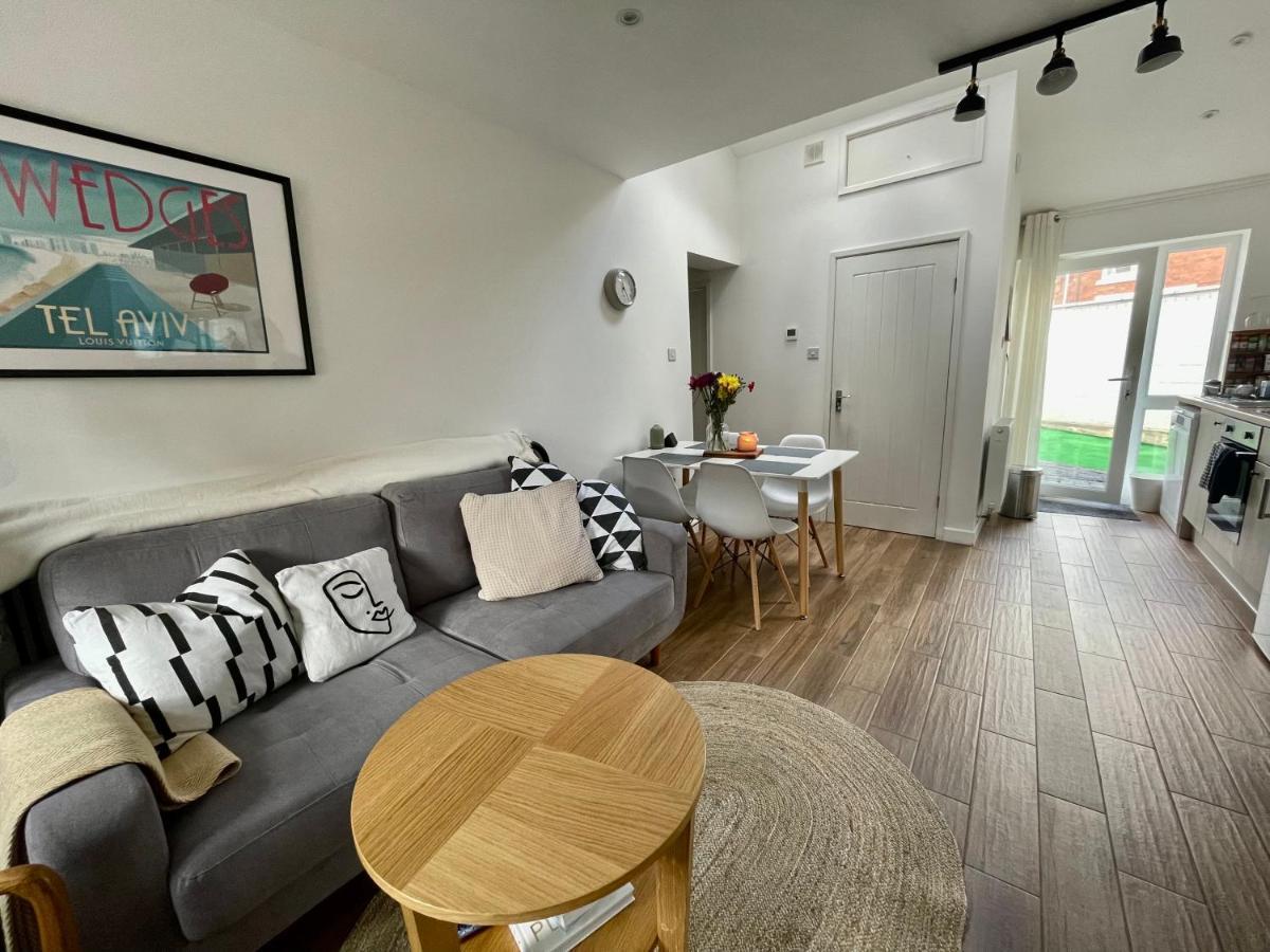 The Corner House - Modern Chesterfield Town Centre Apartments Zewnętrze zdjęcie